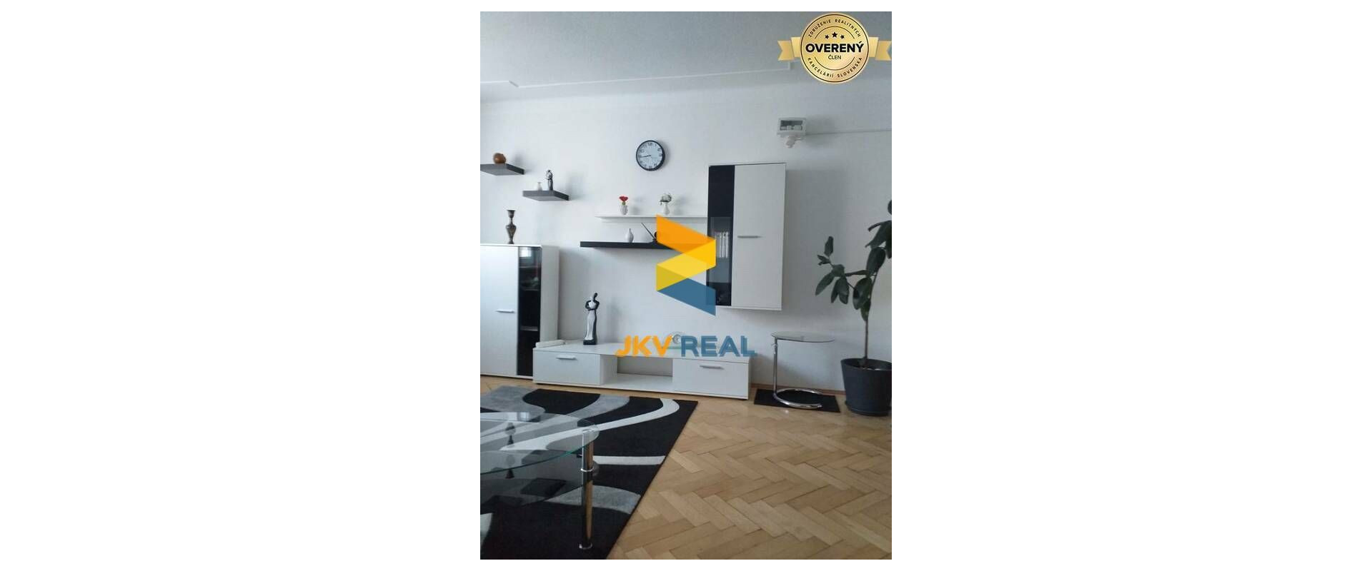 JKV REAL | Ponúkame na prenájom 2i byt na Starom Sídlisku v  Prievidzi