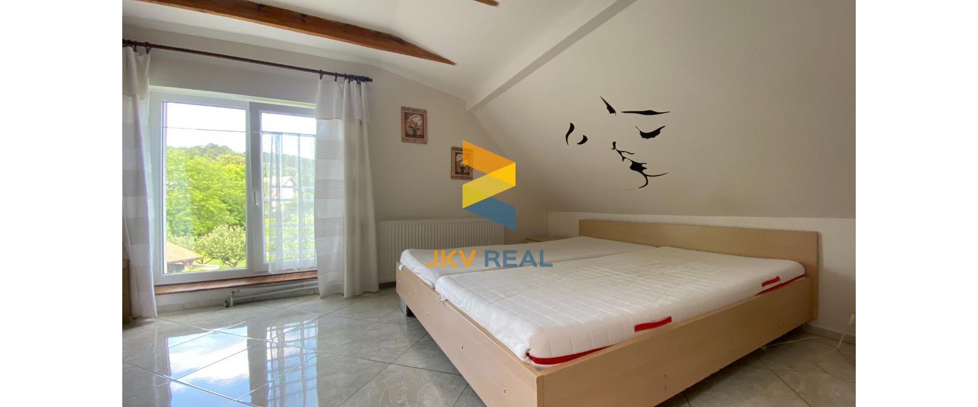 JKV REAL | Ponúkame na prenájom priestrannú garsónku v Kúpeľnom meste Bojnice