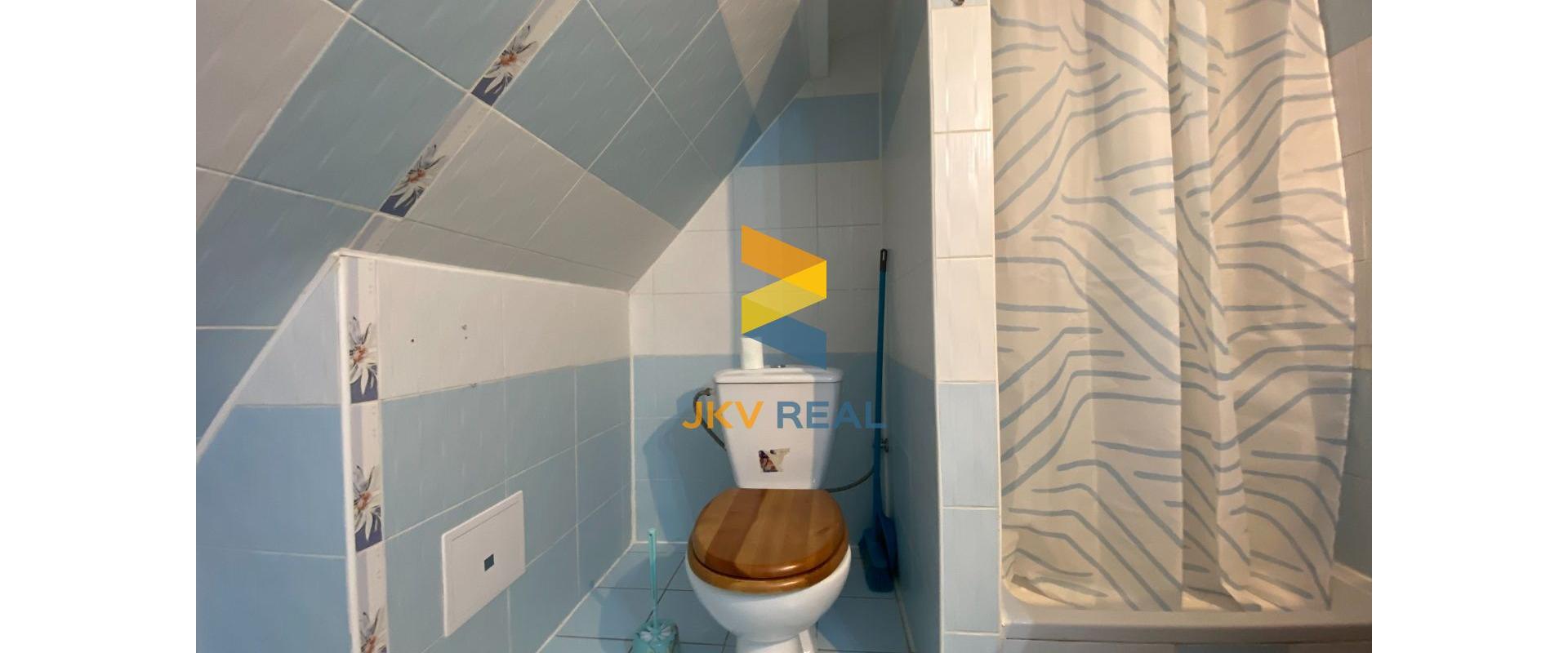 JKV REAL | Ponúkame na prenájom priestrannú garsónku v Kúpeľnom meste Bojnice