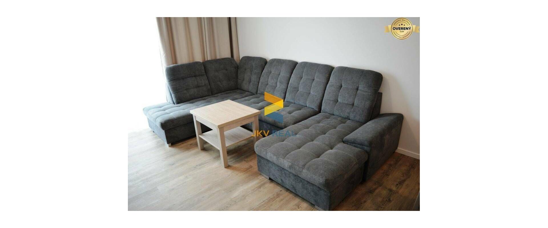 POSLEDNÝ VOĽNÝ DOM - Rodinný dom na prenájom v Porube