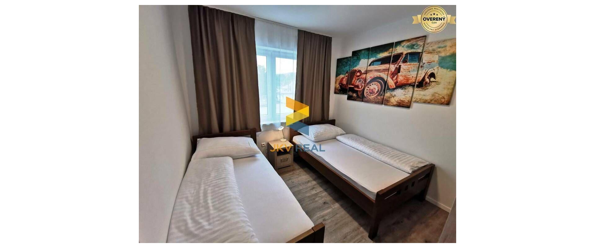 POSLEDNÝ VOĽNÝ DOM - Rodinný dom na prenájom v Porube