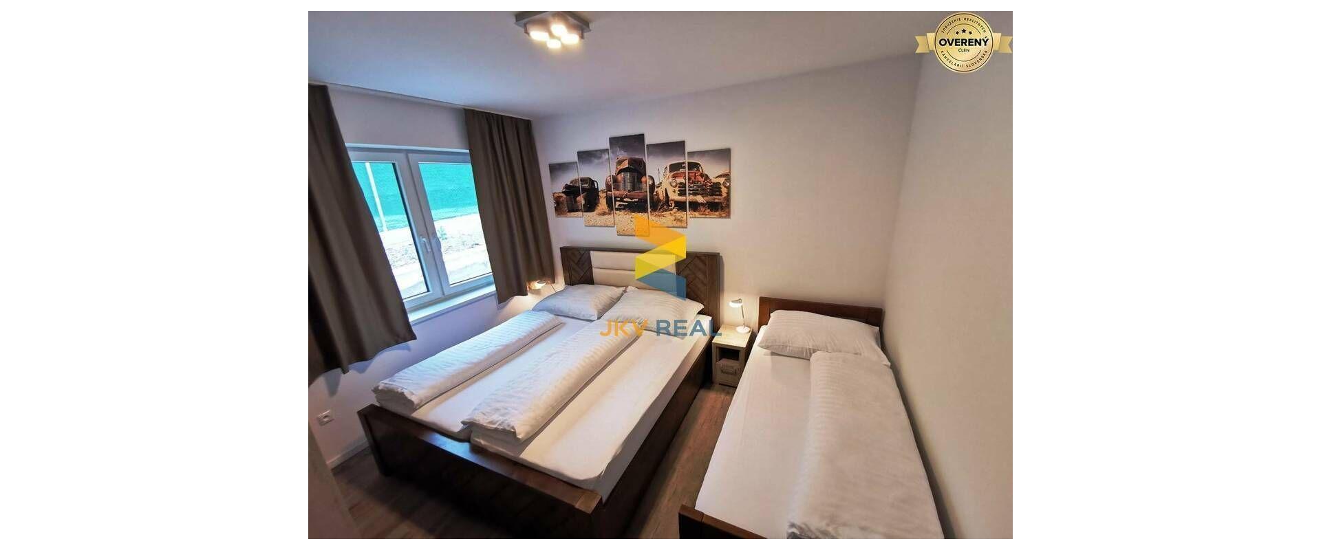 POSLEDNÝ VOĽNÝ DOM - Rodinný dom na prenájom v Porube