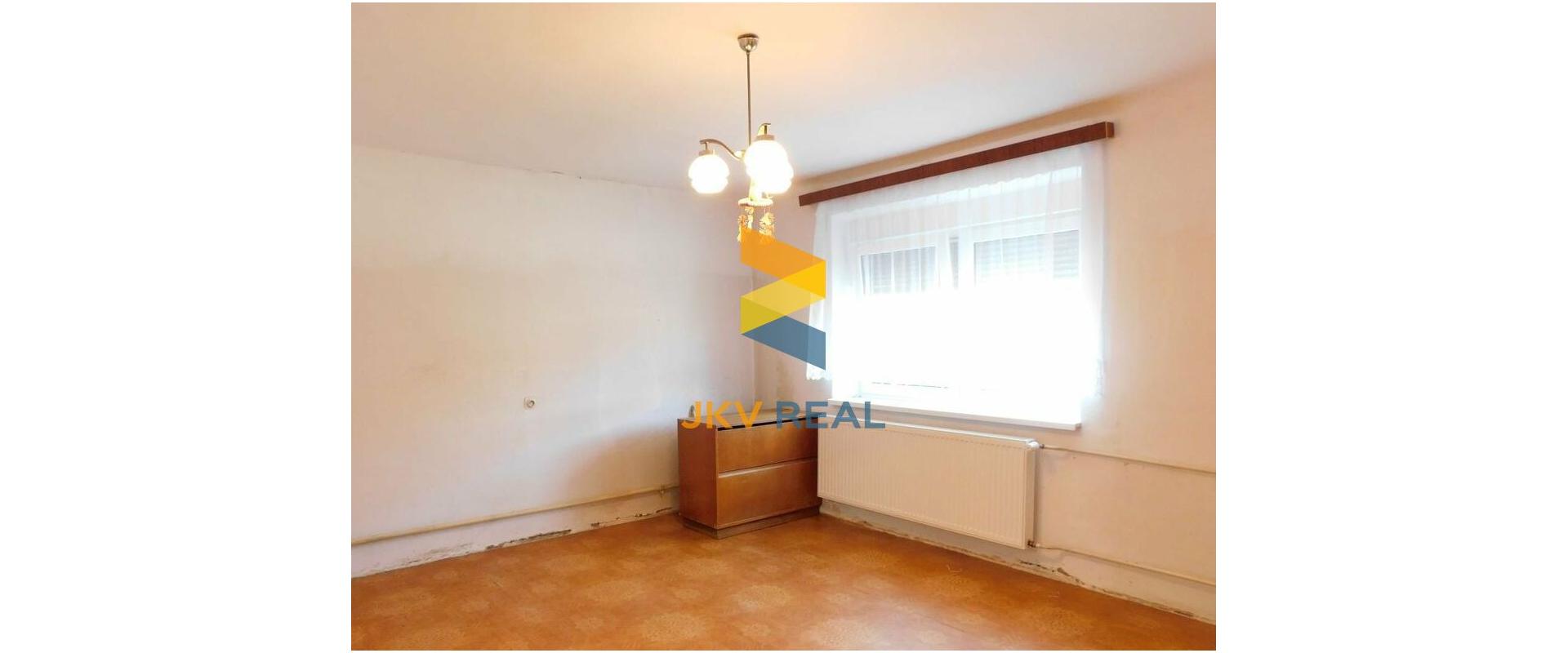 Rezervovaný I Na predaj starší rodinný dom v obci Bučany pri Trnave