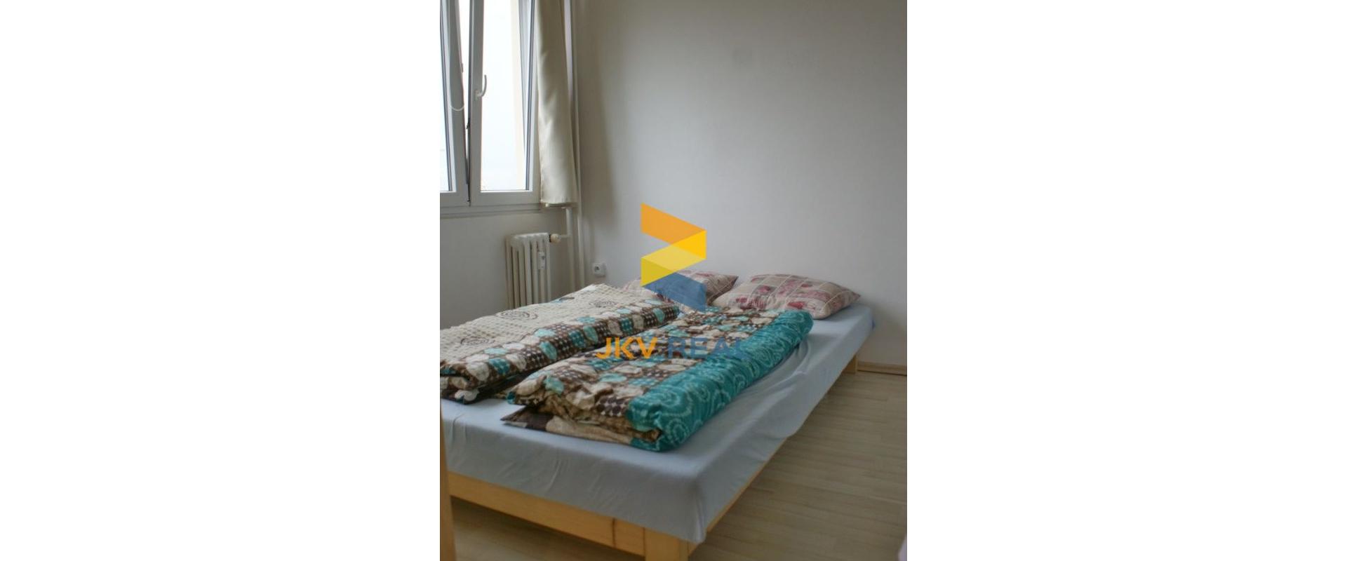 JKV REAL ponúka na predaj 3i byt na ulici Škarvana