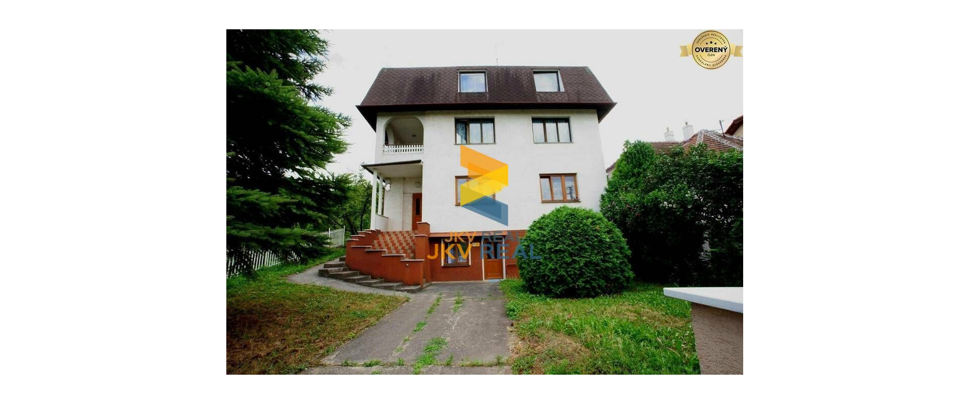 ZNÍŽENÁ CENA | Na predaj veľký RD so 4 bytovými jednotkami