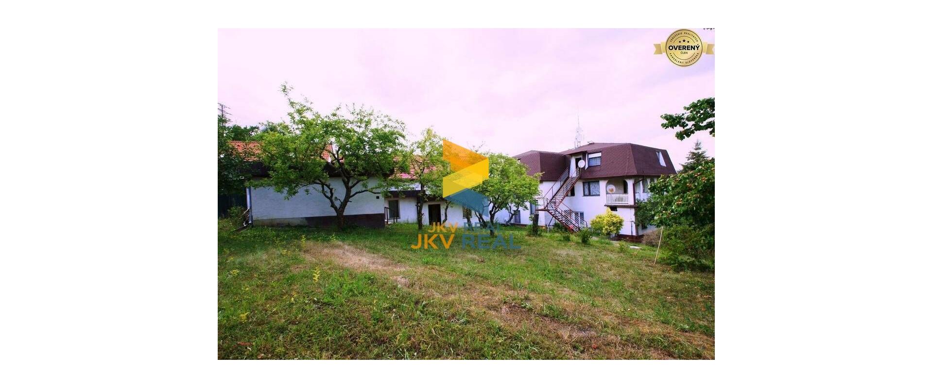 ZNÍŽENÁ CENA | Na predaj veľký RD so 4 bytovými jednotkami