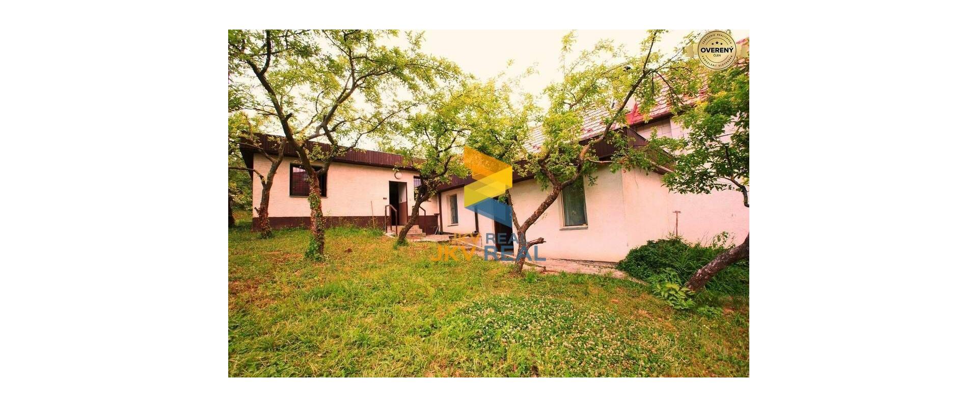 ZNÍŽENÁ CENA | Na predaj veľký RD so 4 bytovými jednotkami