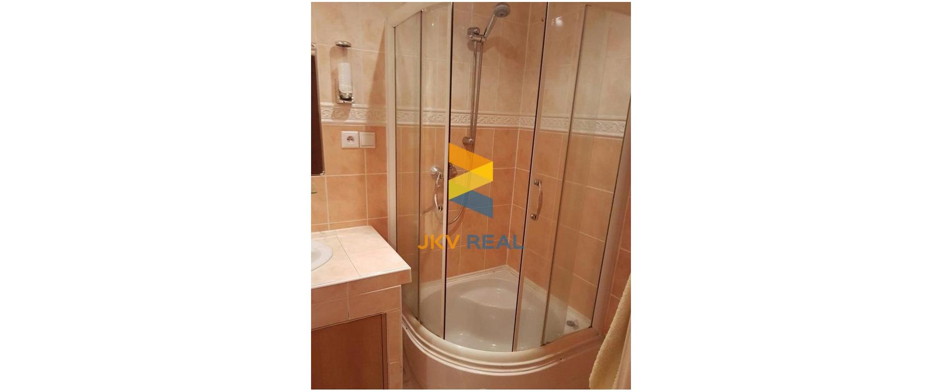 LEN U NÁS NA PREDAJ DVOJGARZÓNKA  75 000€