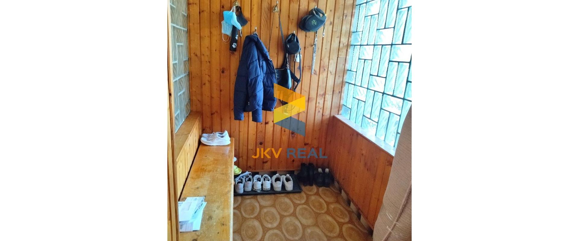 Predaj  4- izbový podpivničený rodinný dom s krbom