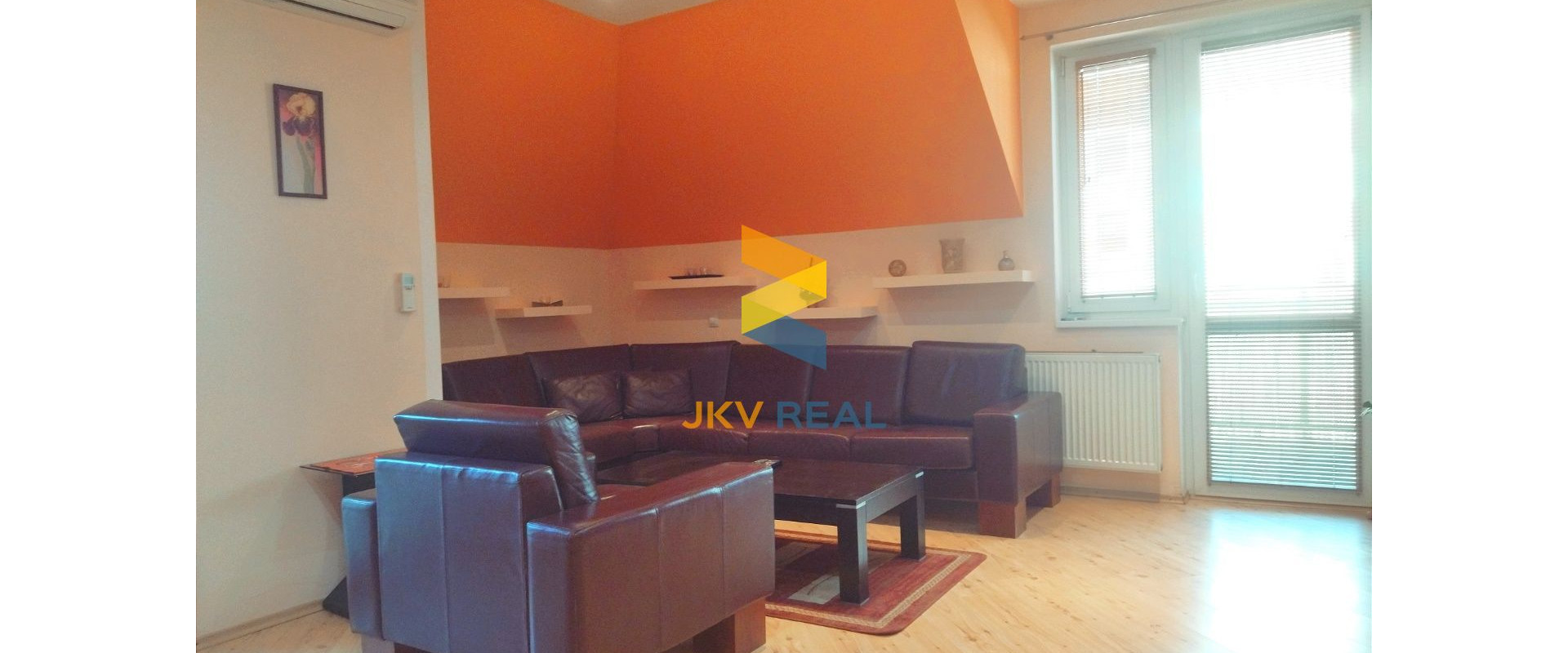 Podkrovný, slnečný 3- izbový byt s garážou a 2 balkónmi