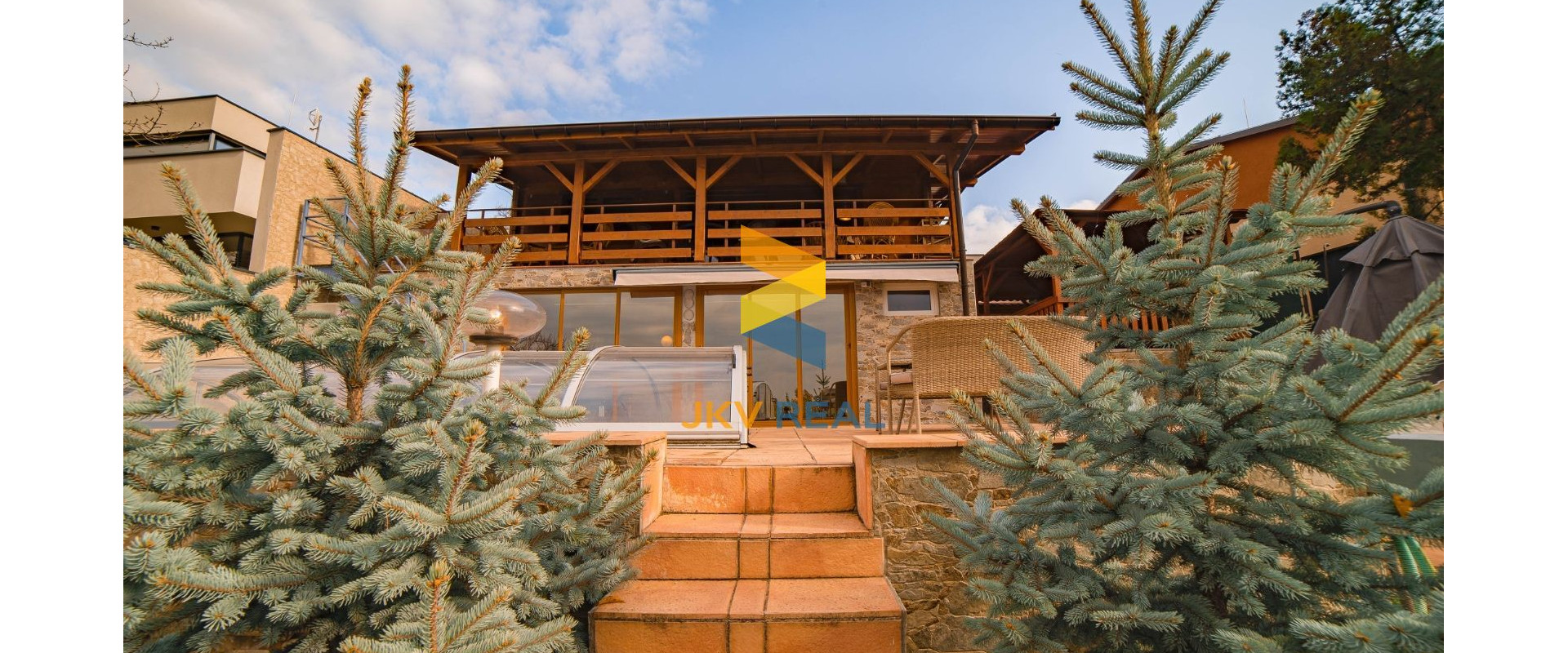 Na predaj rekreačný dom s bazénom a krásnym výhľadom na Sĺňavu