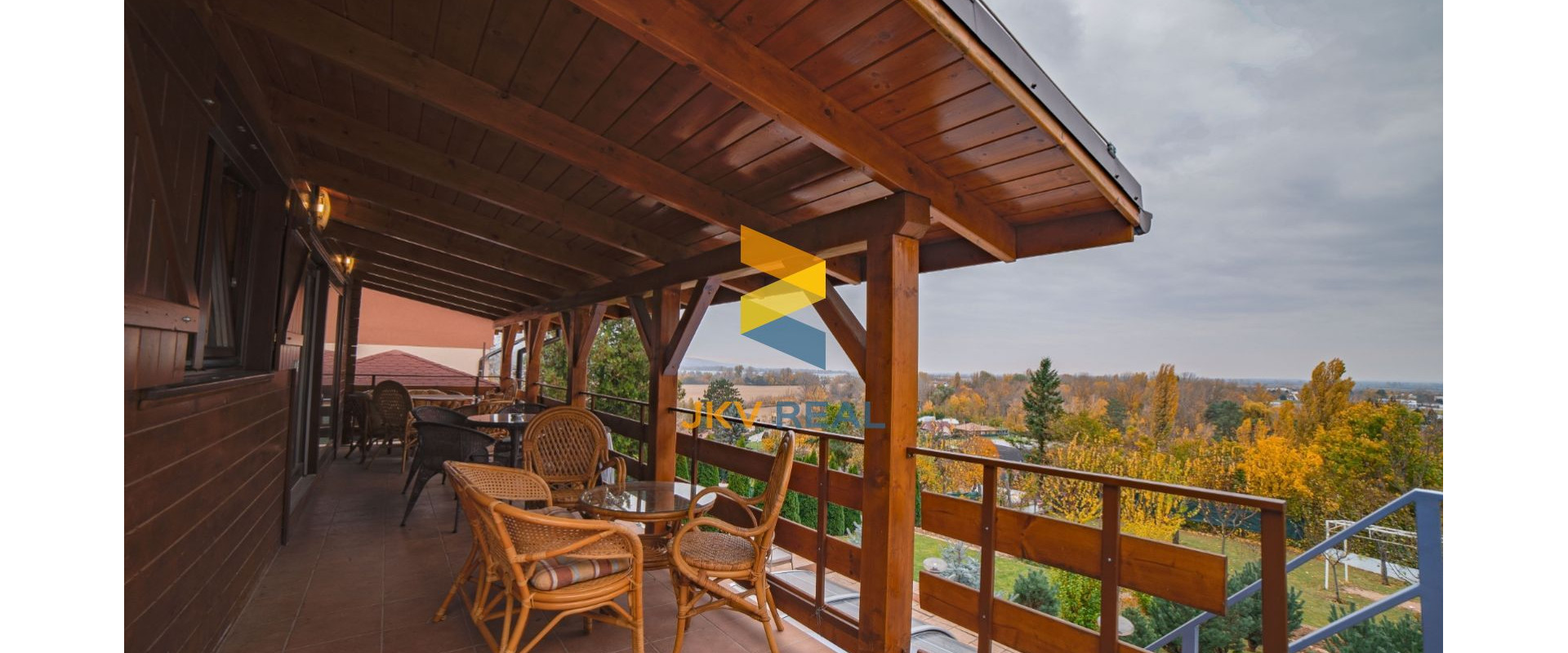 Na predaj rekreačný dom s bazénom a krásnym výhľadom na Sĺňavu