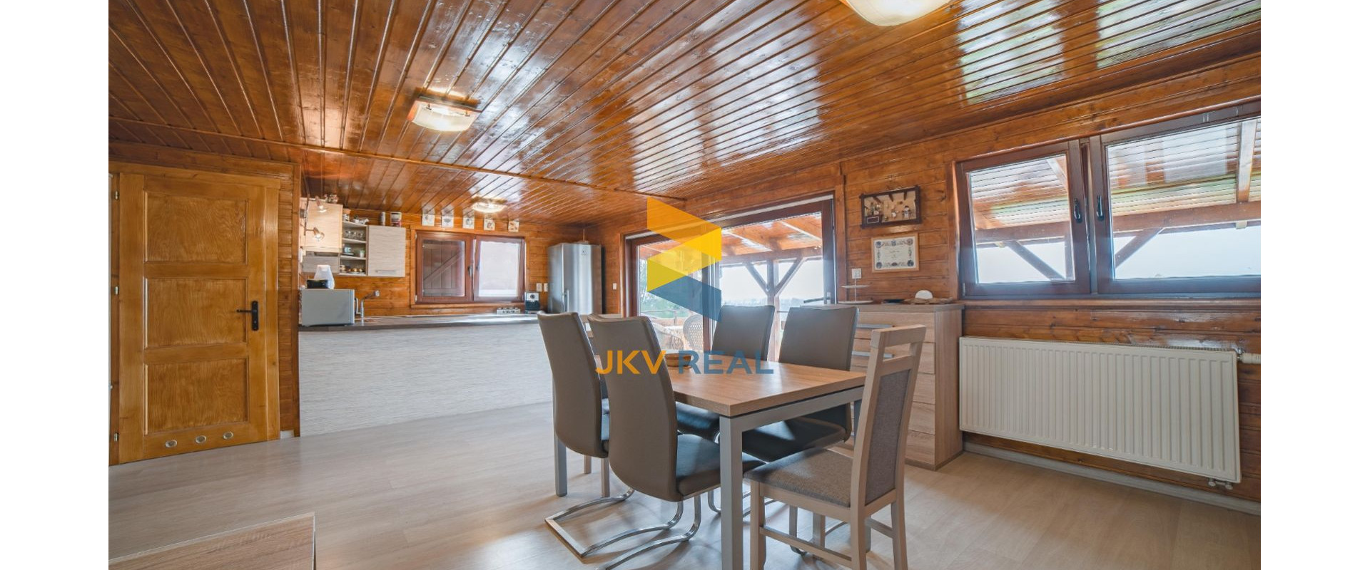 Na predaj rekreačný dom s bazénom a krásnym výhľadom na Sĺňavu