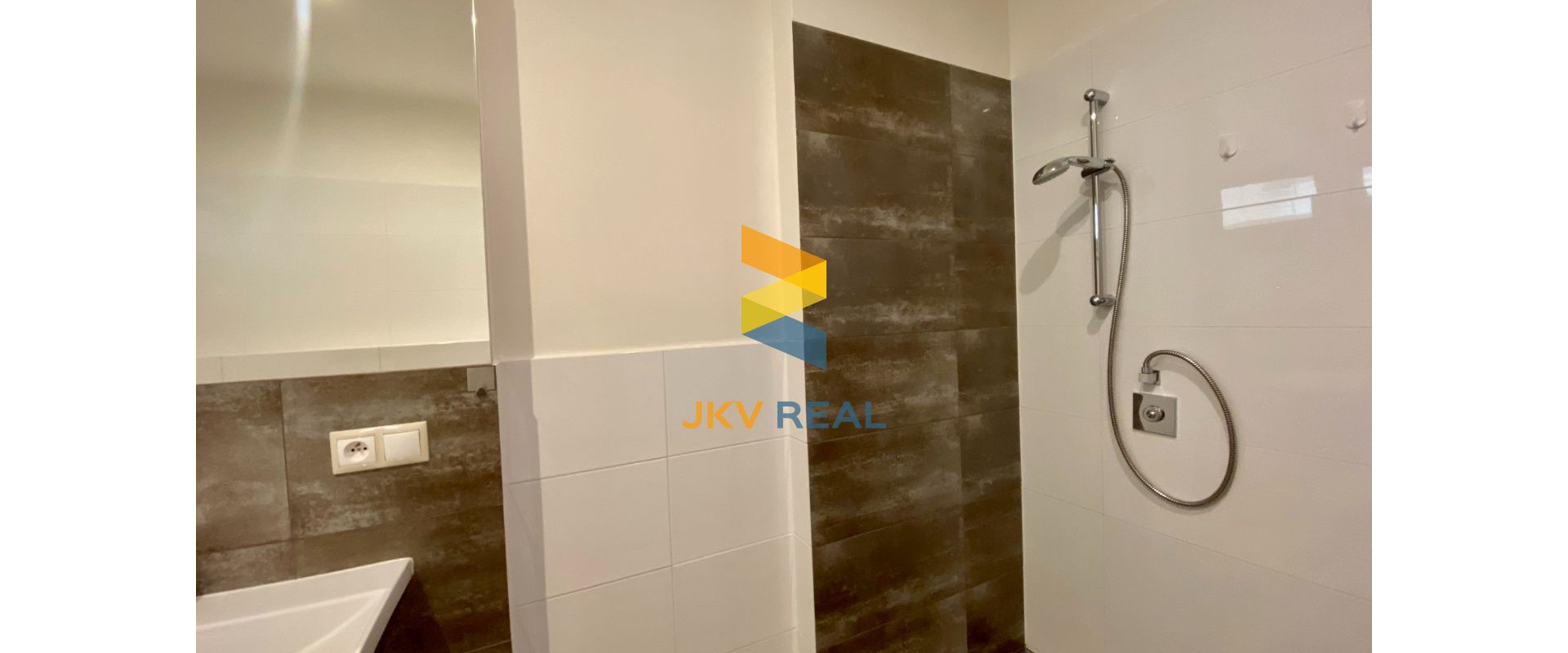 JKV REAL | Ponúkame na prenájom 1 a 1/2 i byt na Bojnickej Ceste v Prievidzi