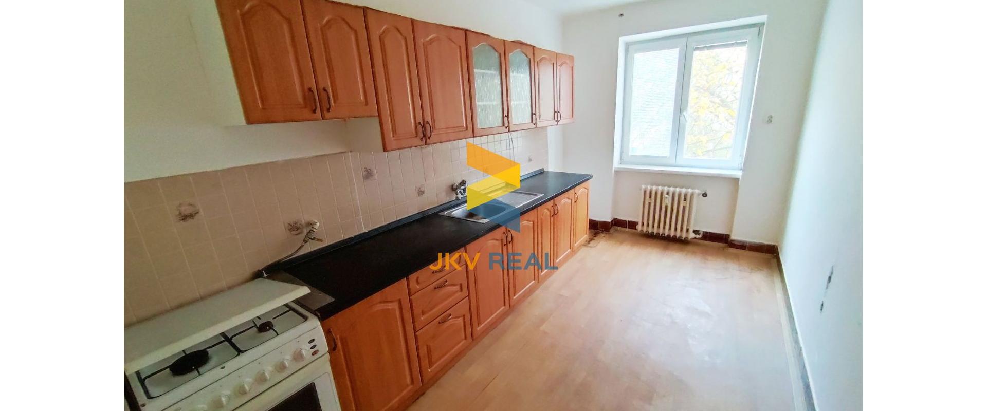 Len u nás 3i byt v Leninových Sadoch, Komárno