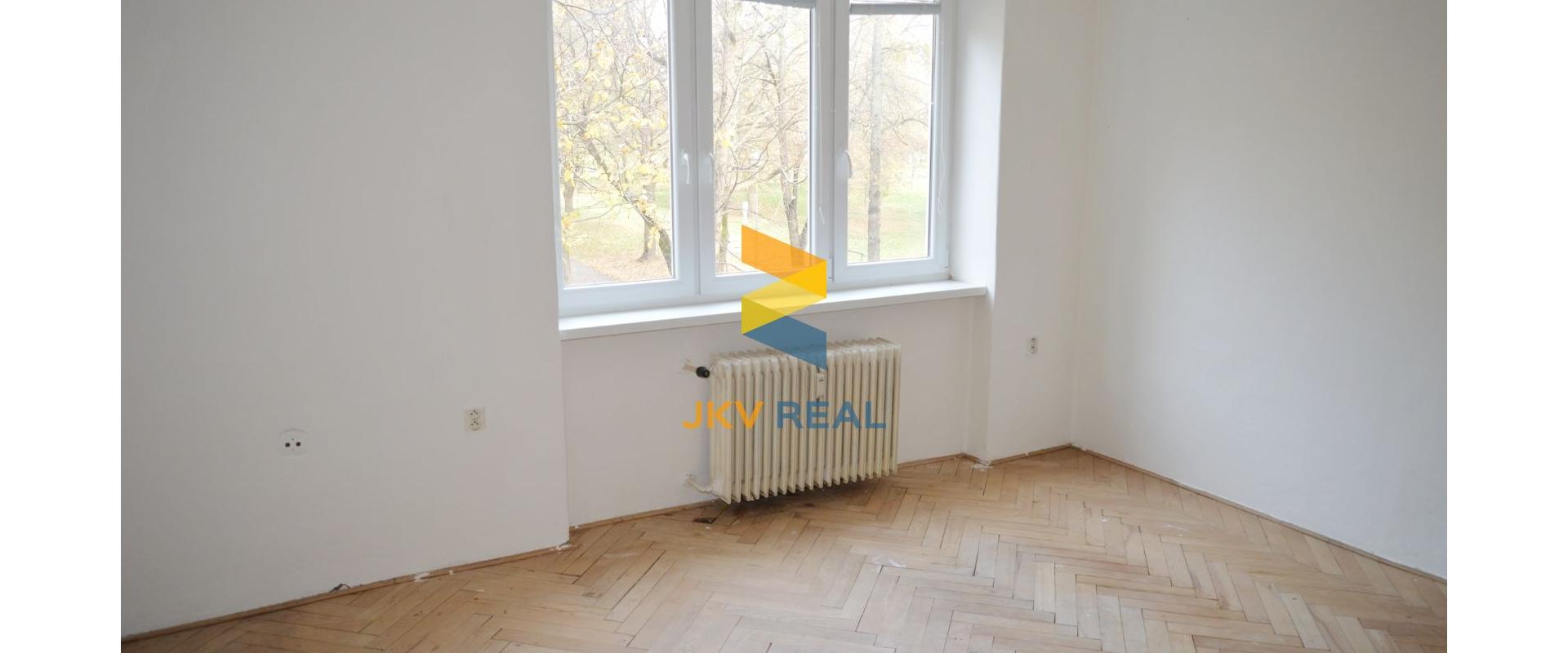 Len u nás 3i byt v Leninových Sadoch, Komárno