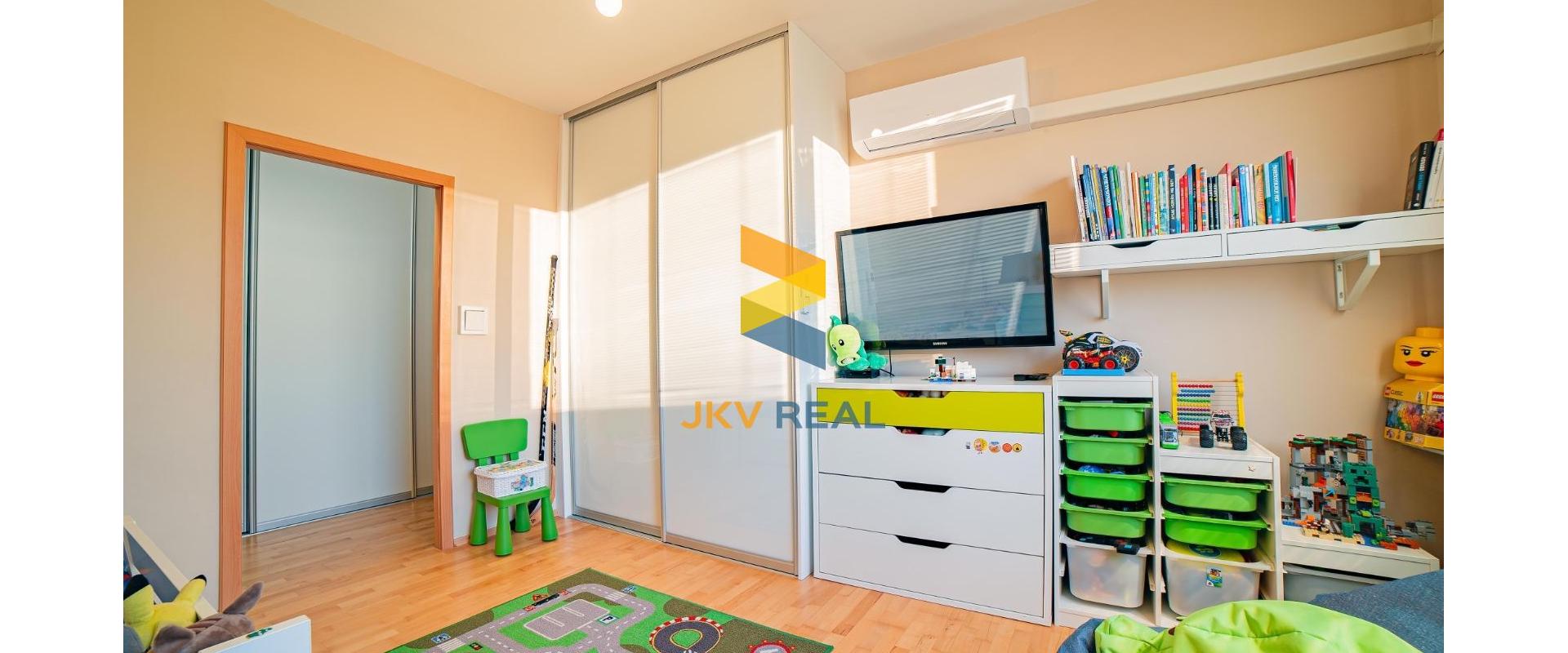 Rezervované l Na predaj veľkometrážny 2-izbový byt na Hurbanovej ulici v Piešťanoch