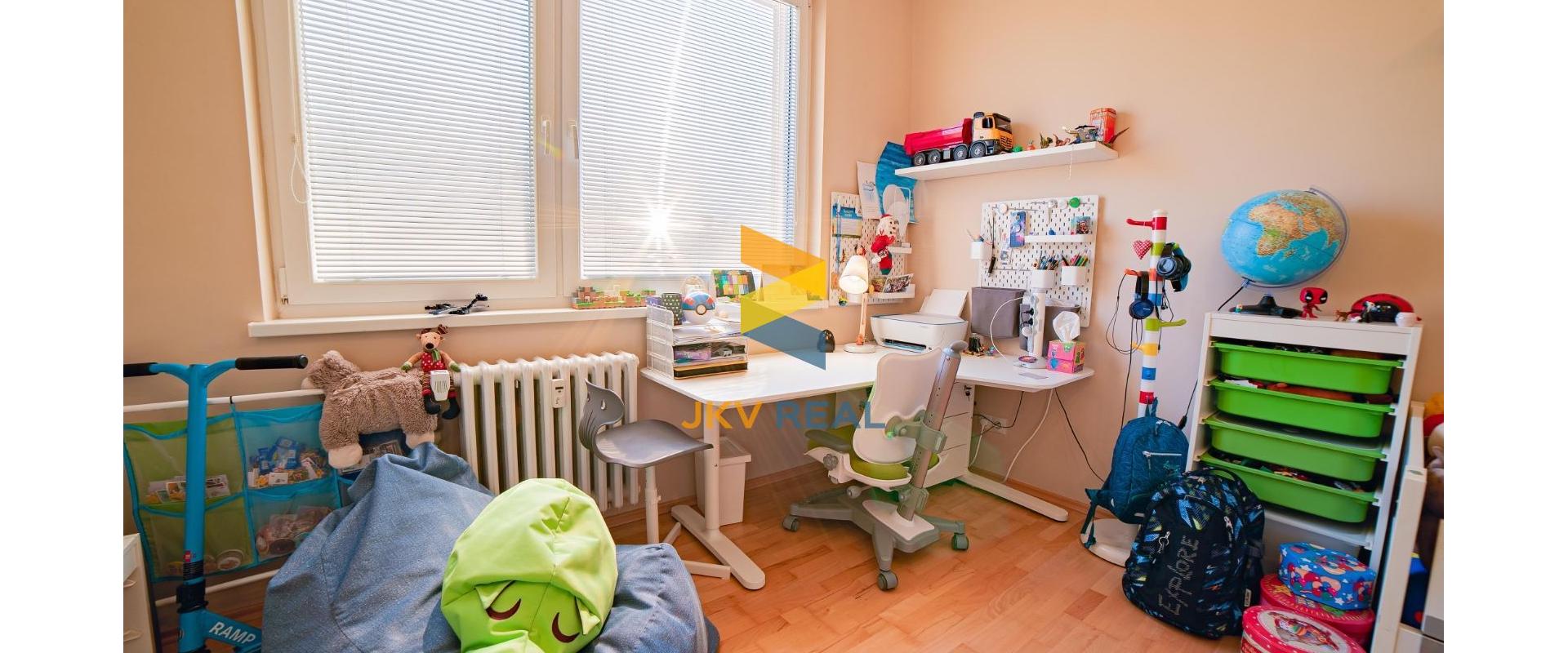 Rezervované l Na predaj veľkometrážny 2-izbový byt na Hurbanovej ulici v Piešťanoch