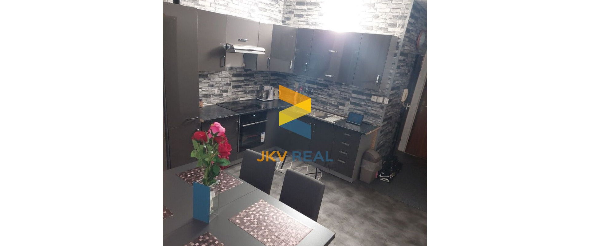 LEN U NÁS 1/5 IZBOVÝ BYT V RAČI ZA 140 000€