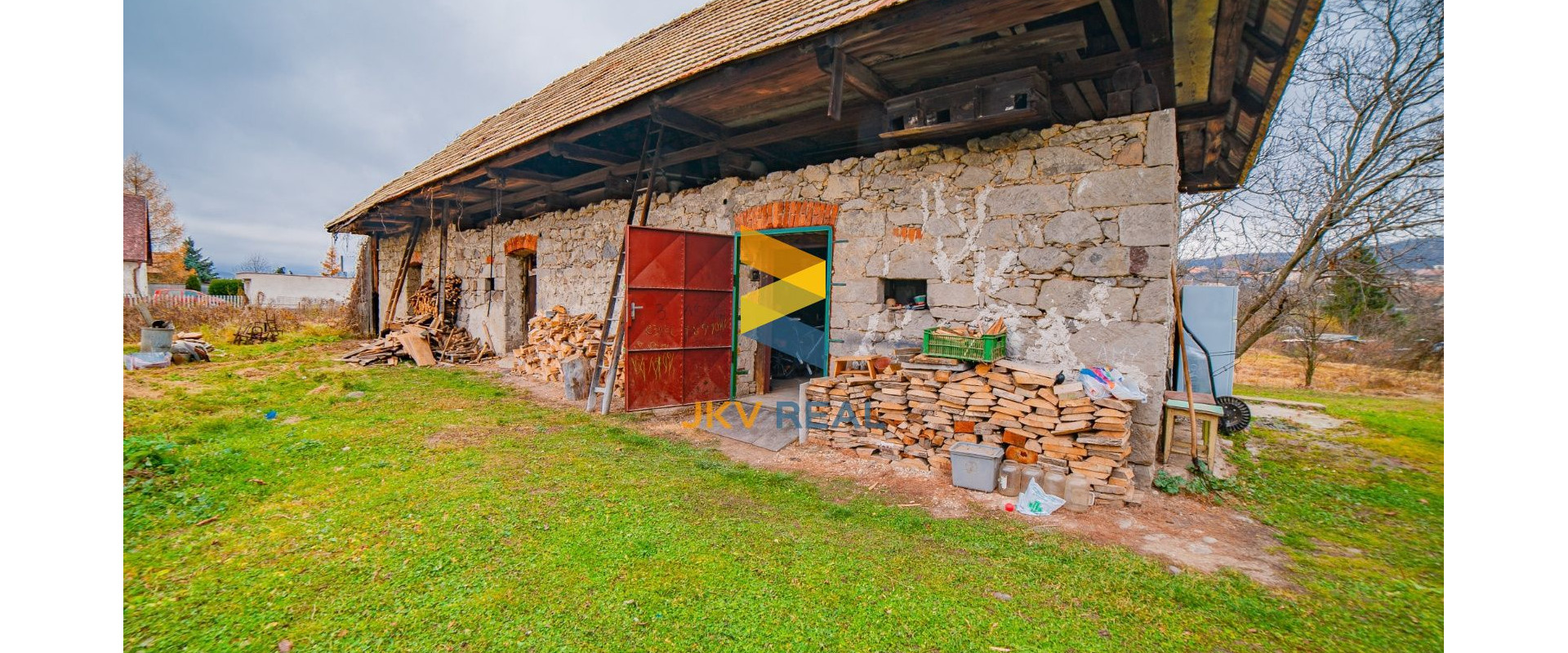 REZERVOVANÉ! EXKLUZÍVNE Predaj rodinného domu v Kamenci pod Vtáčnikom | JKV REAL