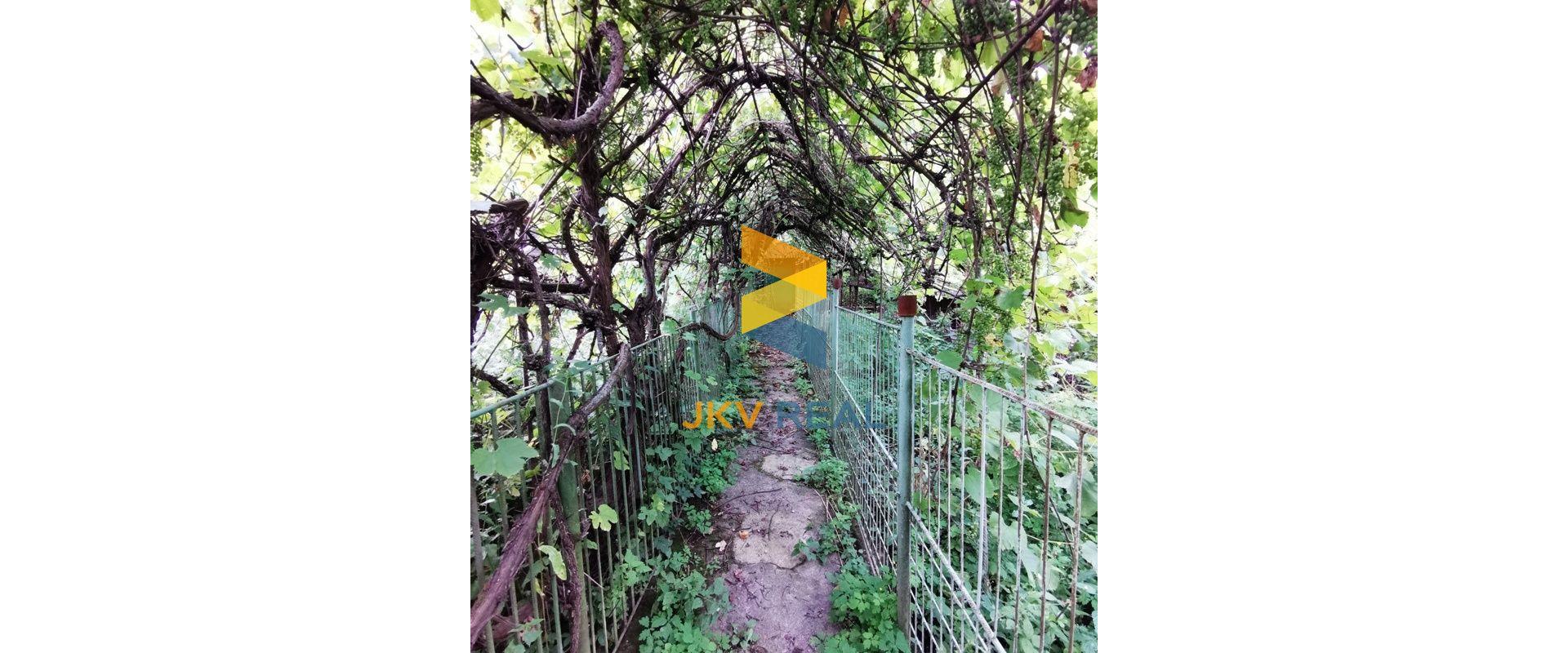 PREDAJ | RODINNÝ DOM 167M2 | PRIEVIDZKÁ CESTA | HANDLOVÁ