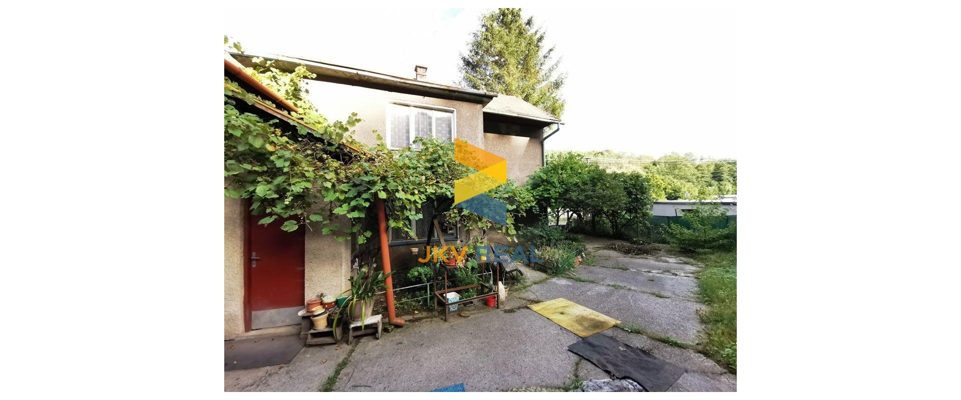 PREDAJ | RODINNÝ DOM 167M2 | PRIEVIDZKÁ CESTA | HANDLOVÁ