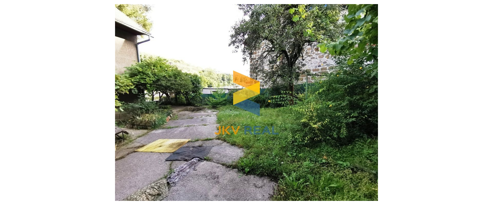 PREDAJ | RODINNÝ DOM 167M2 | PRIEVIDZKÁ CESTA | HANDLOVÁ