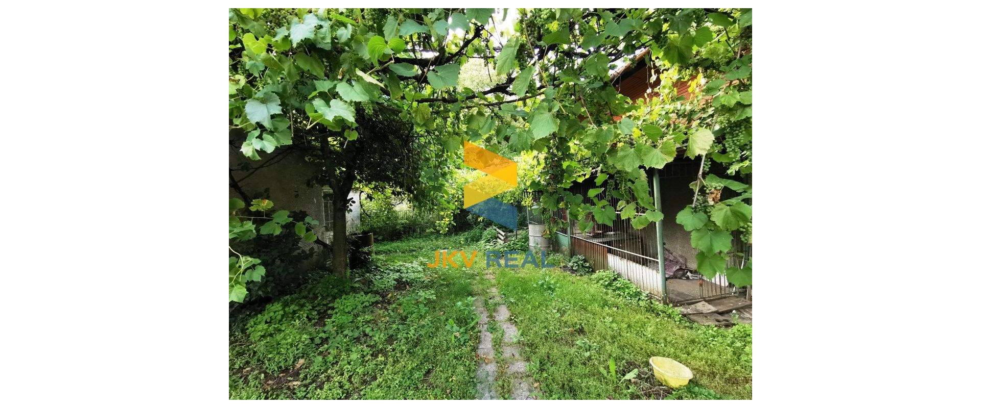 PREDAJ | RODINNÝ DOM 167M2 | PRIEVIDZKÁ CESTA | HANDLOVÁ