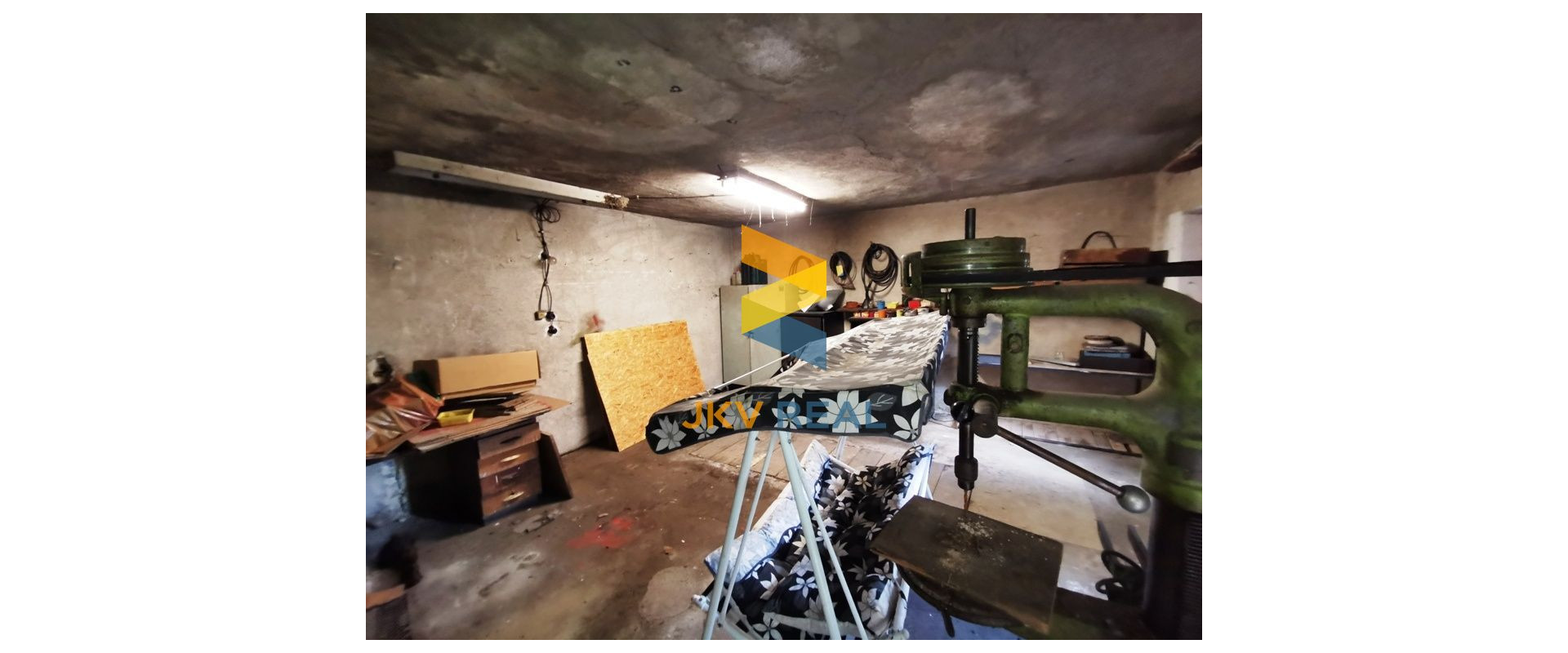 PREDAJ | RODINNÝ DOM 167M2 | PRIEVIDZKÁ CESTA | HANDLOVÁ