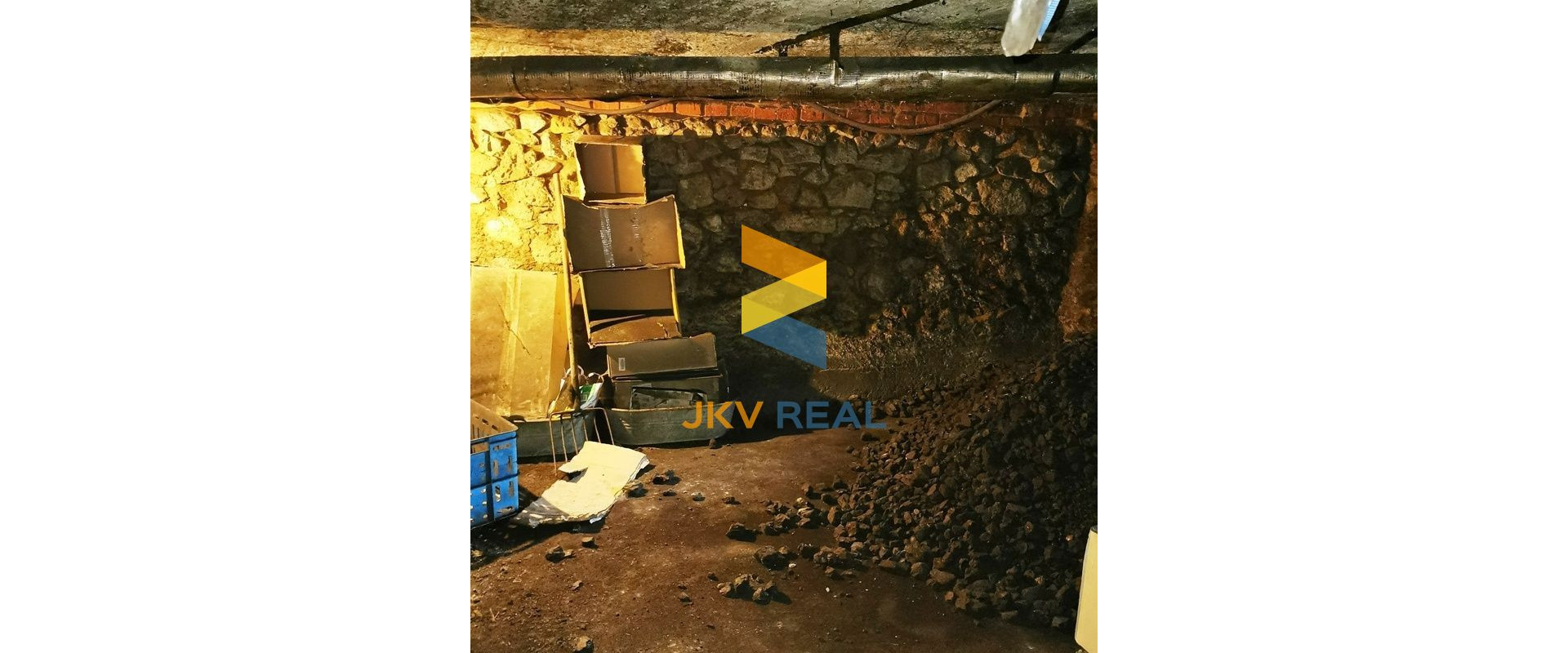 PREDAJ | RODINNÝ DOM 167M2 | PRIEVIDZKÁ CESTA | HANDLOVÁ