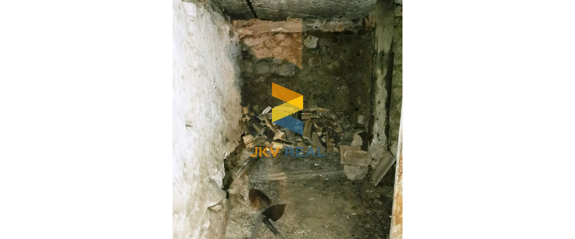 PREDAJ | RODINNÝ DOM 167M2 | PRIEVIDZKÁ CESTA | HANDLOVÁ