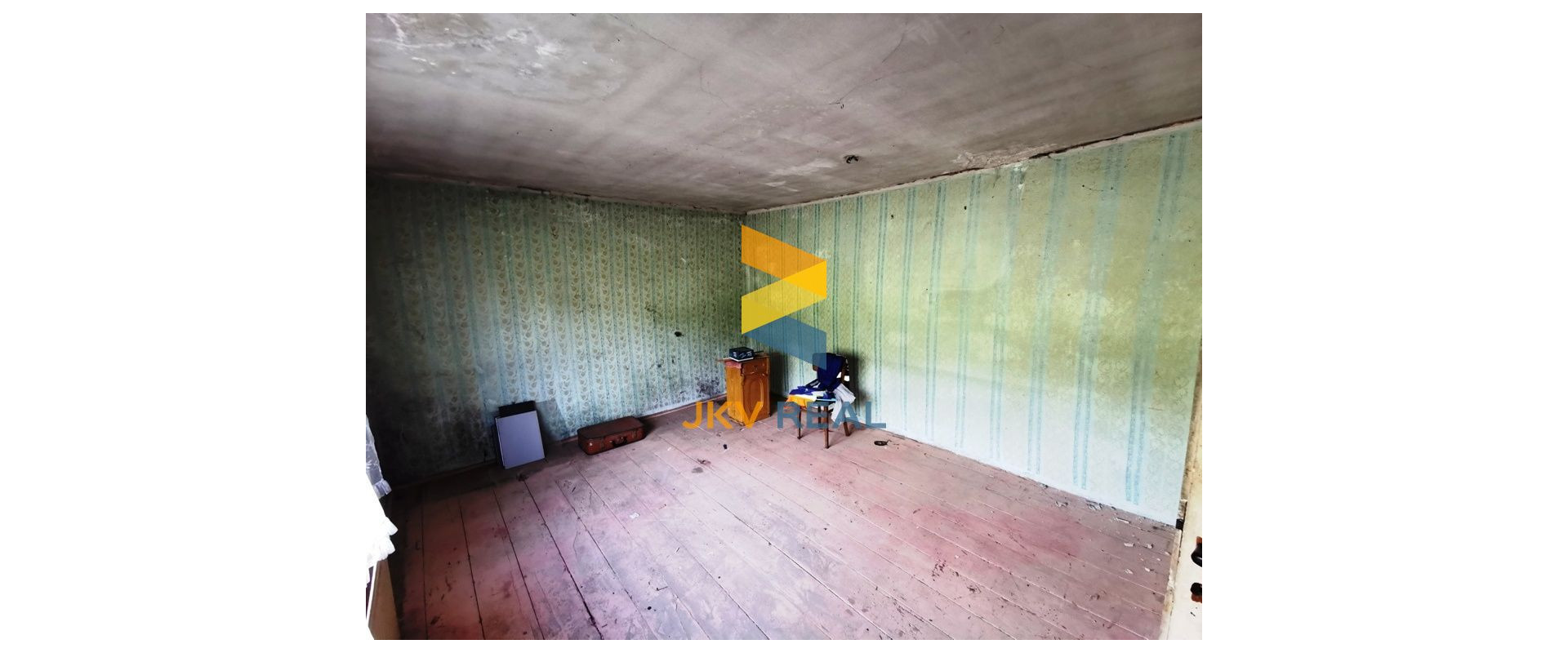 PREDAJ | RODINNÝ DOM 167M2 | PRIEVIDZKÁ CESTA | HANDLOVÁ