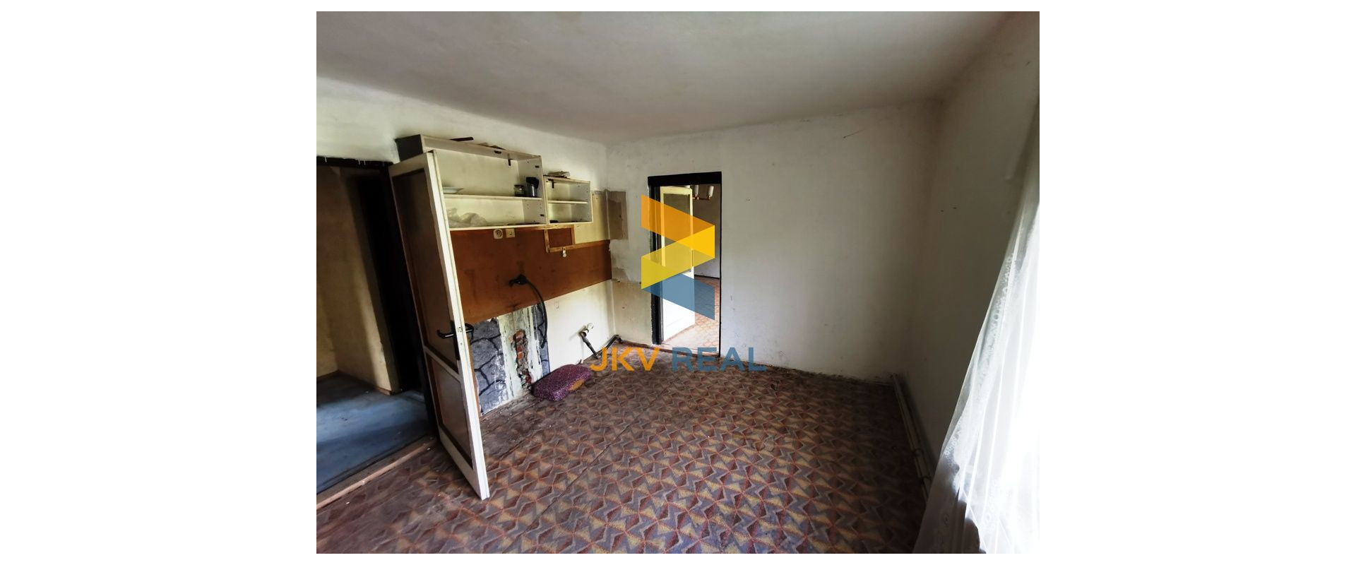 PREDAJ | RODINNÝ DOM 167M2 | PRIEVIDZKÁ CESTA | HANDLOVÁ