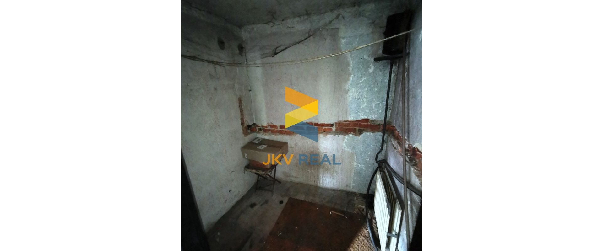 PREDAJ | RODINNÝ DOM 167M2 | PRIEVIDZKÁ CESTA | HANDLOVÁ