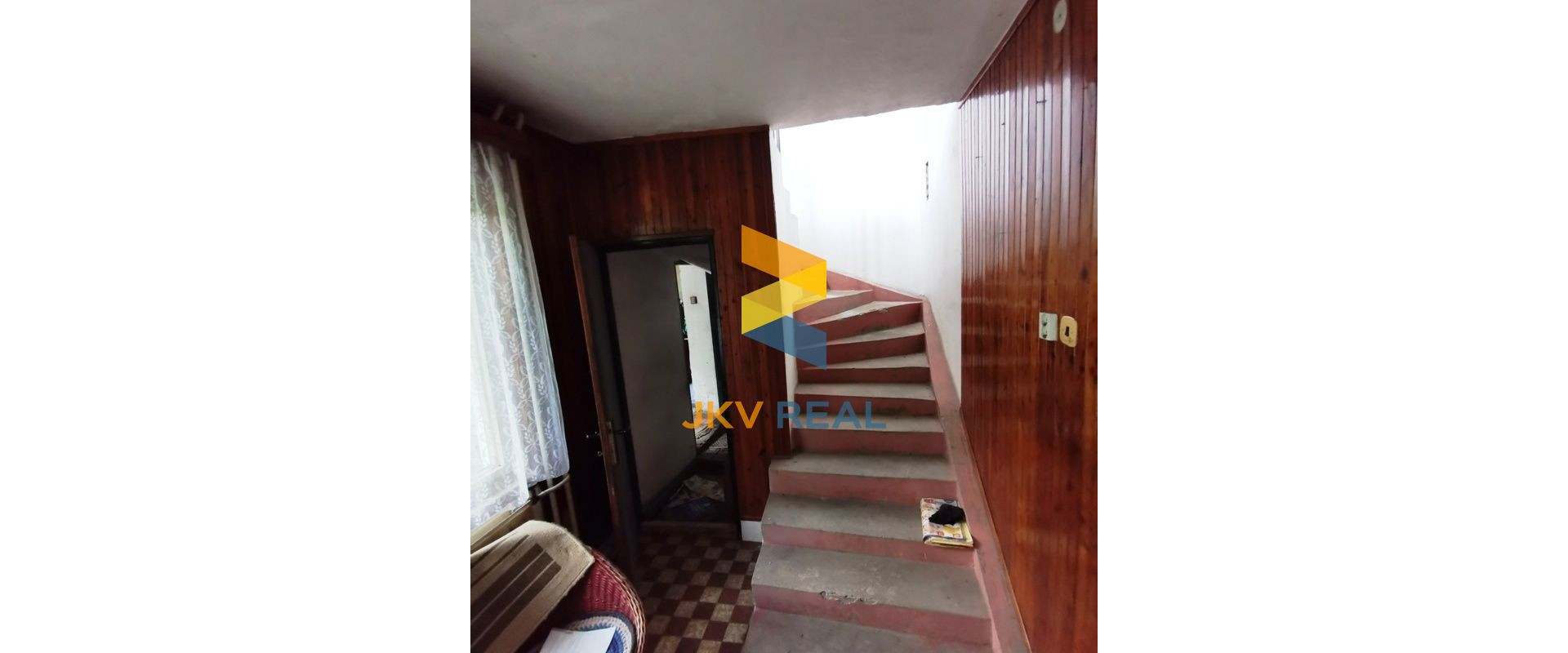 PREDAJ | RODINNÝ DOM 167M2 | PRIEVIDZKÁ CESTA | HANDLOVÁ