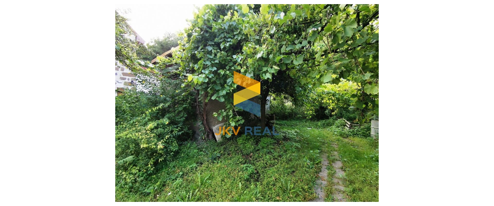 PREDAJ | RODINNÝ DOM 167M2 | PRIEVIDZKÁ CESTA | HANDLOVÁ