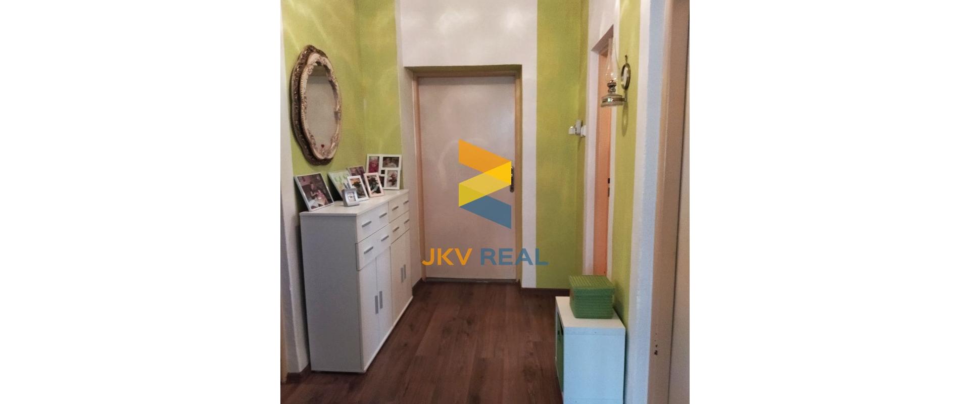 Romantický rodinný dom / chalupa v pokojnej, podhorskej obci Obyce