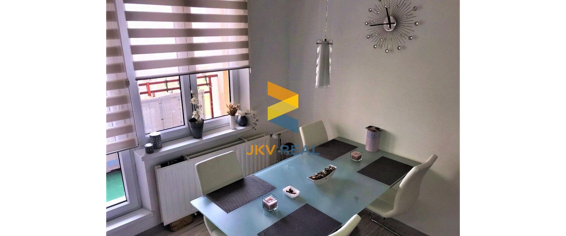 LEN U NÁS 3IZBOVÝ BYT, Rovinka