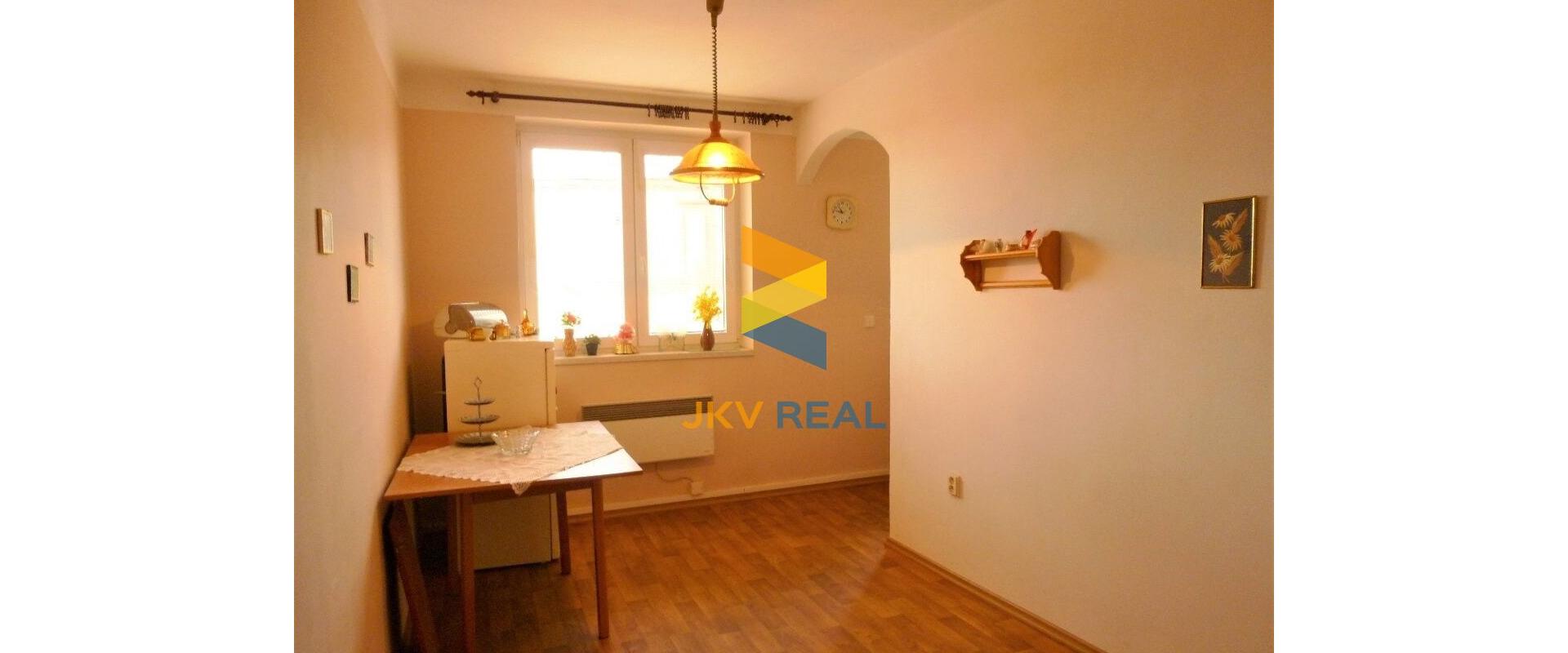 Predaj - 2 izbový byt v Nových Zámkoch