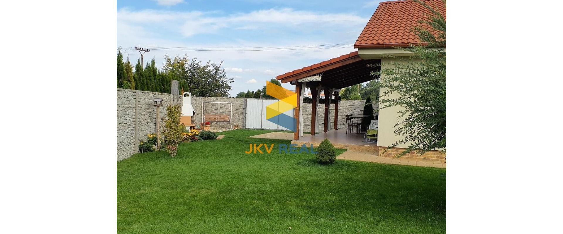 JKV REAL / REZERVOVANÉ / Krásny a moderný rodinný dom v obci Veľké Blahovo