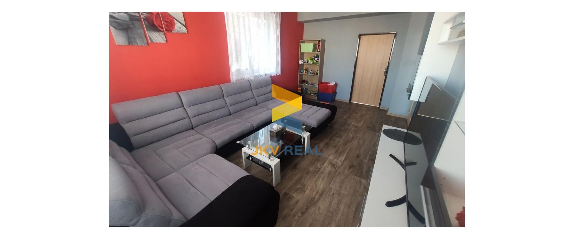 JKV Real ponúka na predaj 2 izbový byt na Trenčianskej