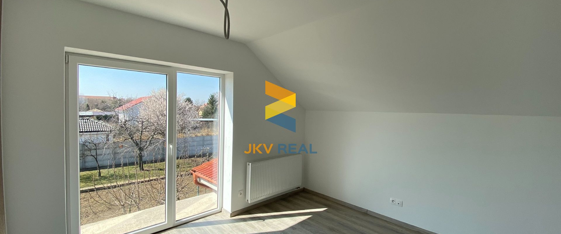 Rodinný dom (2022) - 5 izieb + veľká kuchyňa a garáž - Veľký Biel | JKV REAL