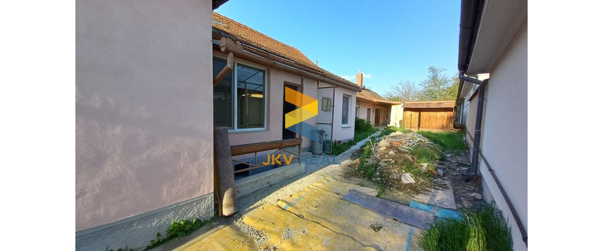 Priestranný rodinný dom na predaj v Zlatých Moravciach