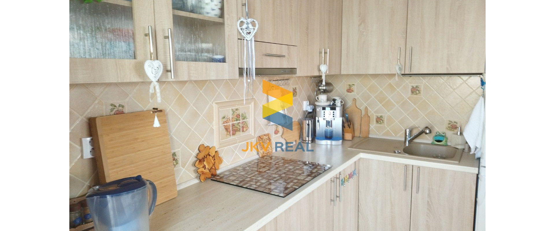 NA PREDAJ 2- izbový zariadený byt v Top Lokalite