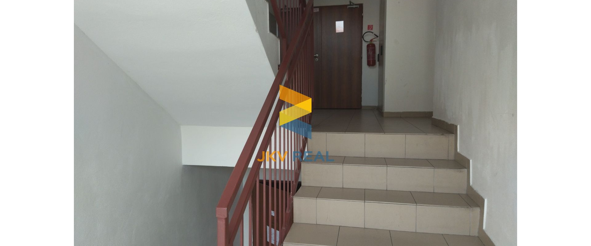 NA PREDAJ 2- izbový zariadený byt v Top Lokalite