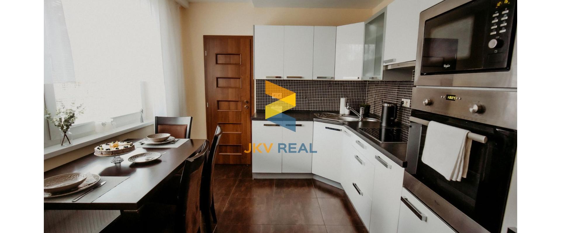 Priestranný 3- izbový byt na predaj v Zlatých Moravciach