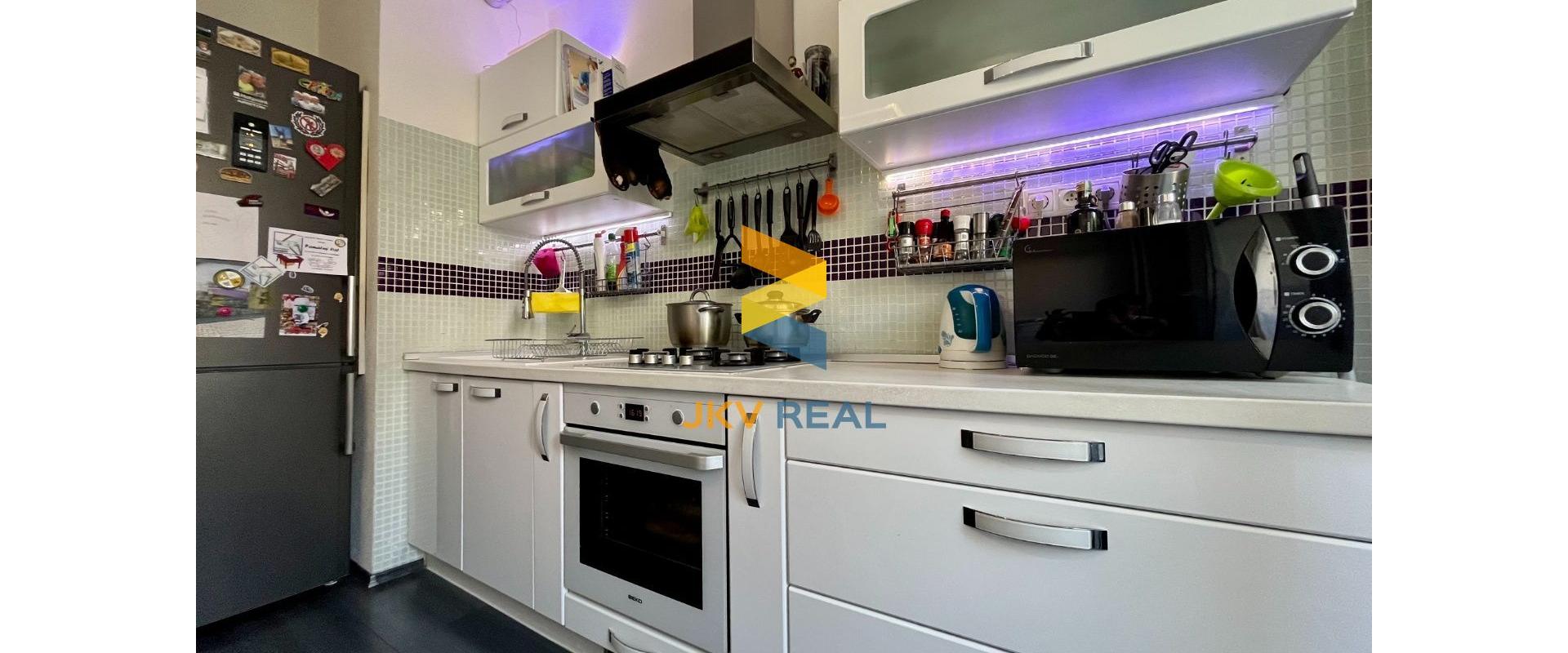 JKV REAL | Ponúkame na predaj 3i byt na ulici Makovického v Prievidzi