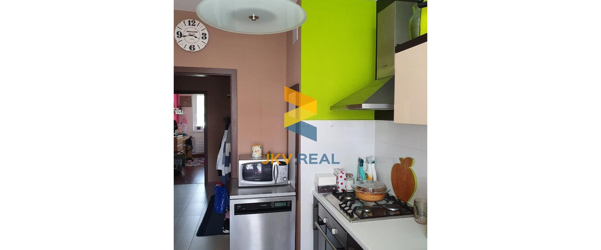 PREDANÉ | Predaj 3 izbového bytu v pokojnej lokalite v Prievidzi | JKV REAL