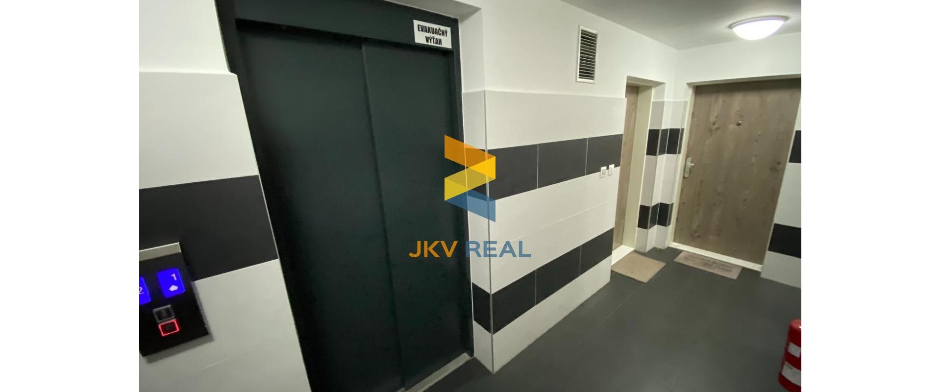 PRENAJATÝ - Prenájom 2-izbový byt - klimatizácia, parkovanie - Perla Ružinova - Gagarinova / Tomášikova / Mierová - Bratislava