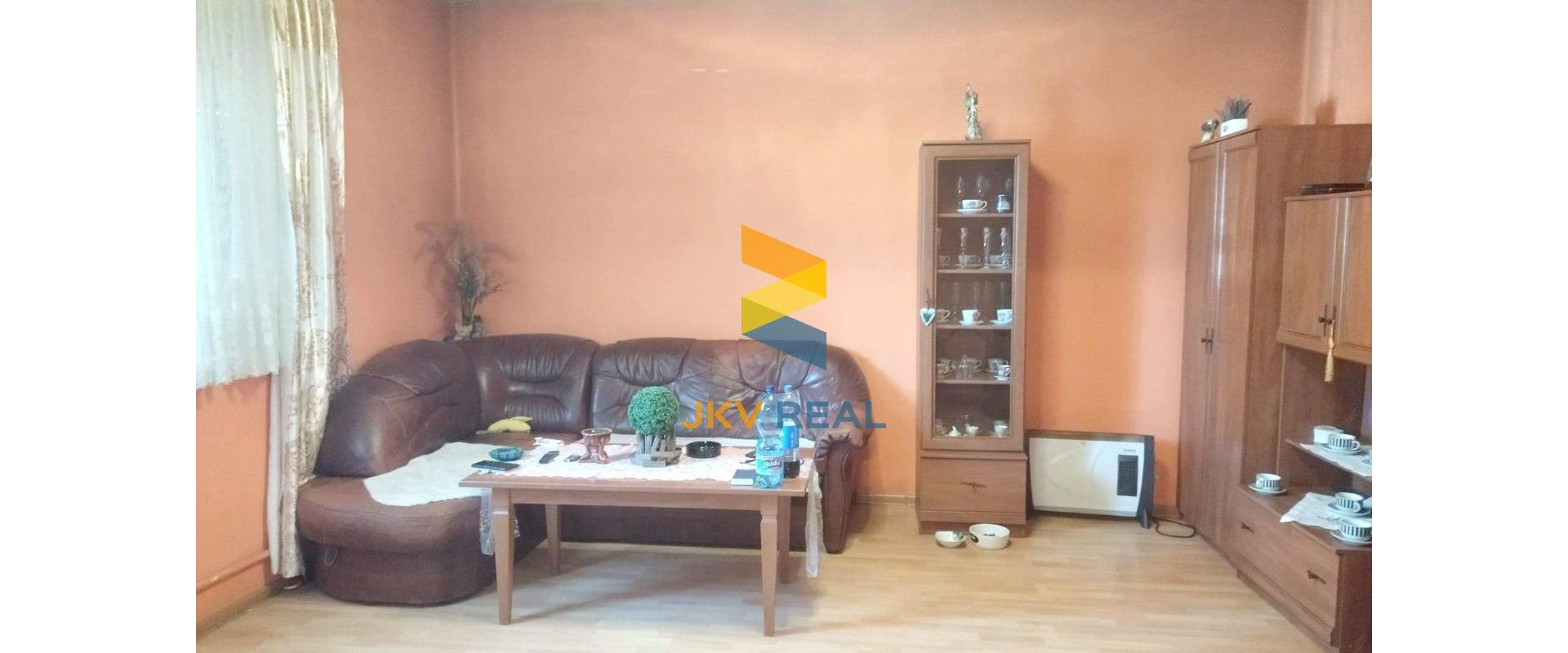 Rodinný dom na predaj s možnosťou investície - Tvrdošovce